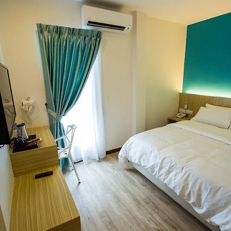 Rs Boutique Hotel Kluang Esterno foto