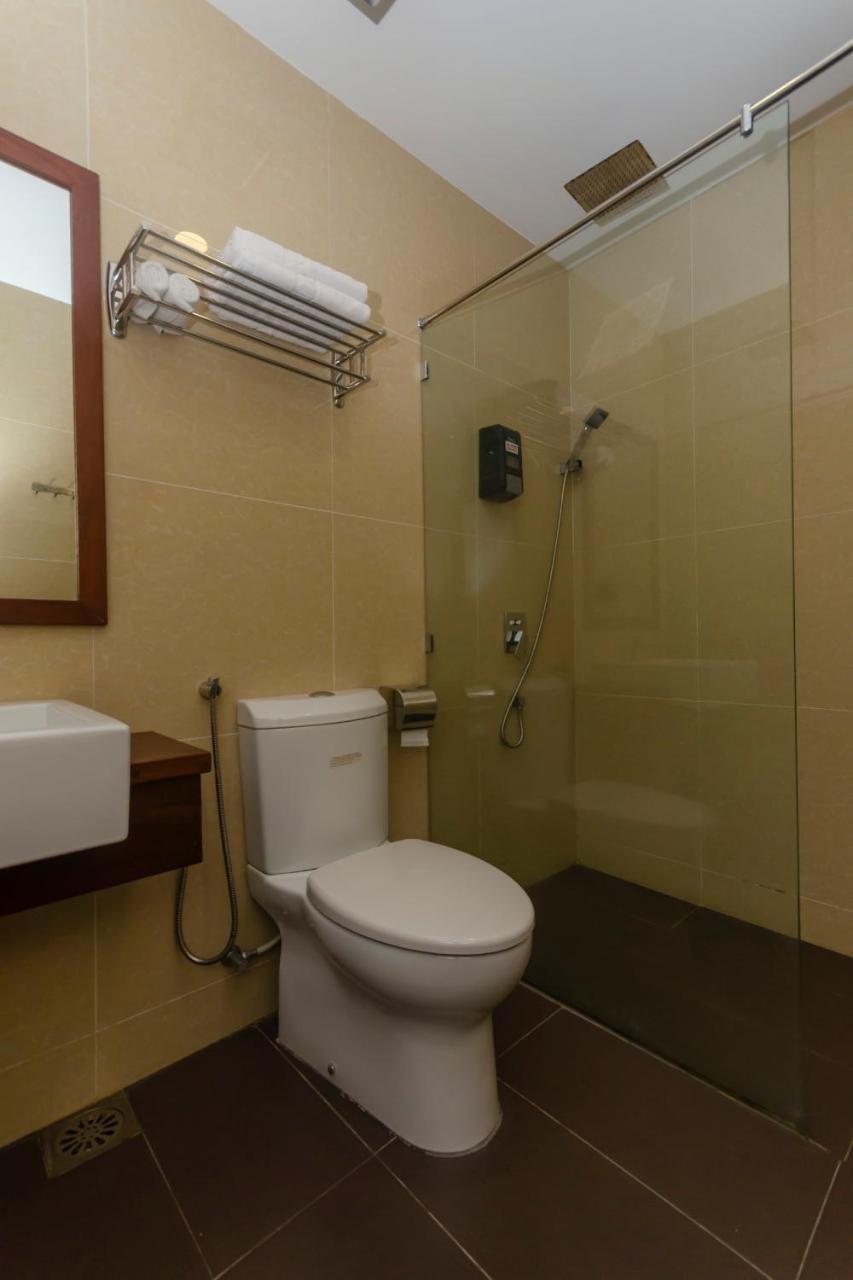 Rs Boutique Hotel Kluang Esterno foto