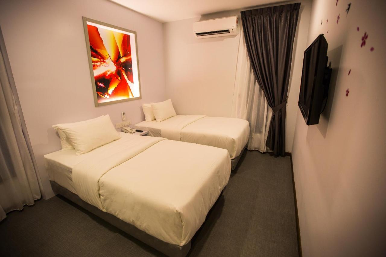 Rs Boutique Hotel Kluang Esterno foto