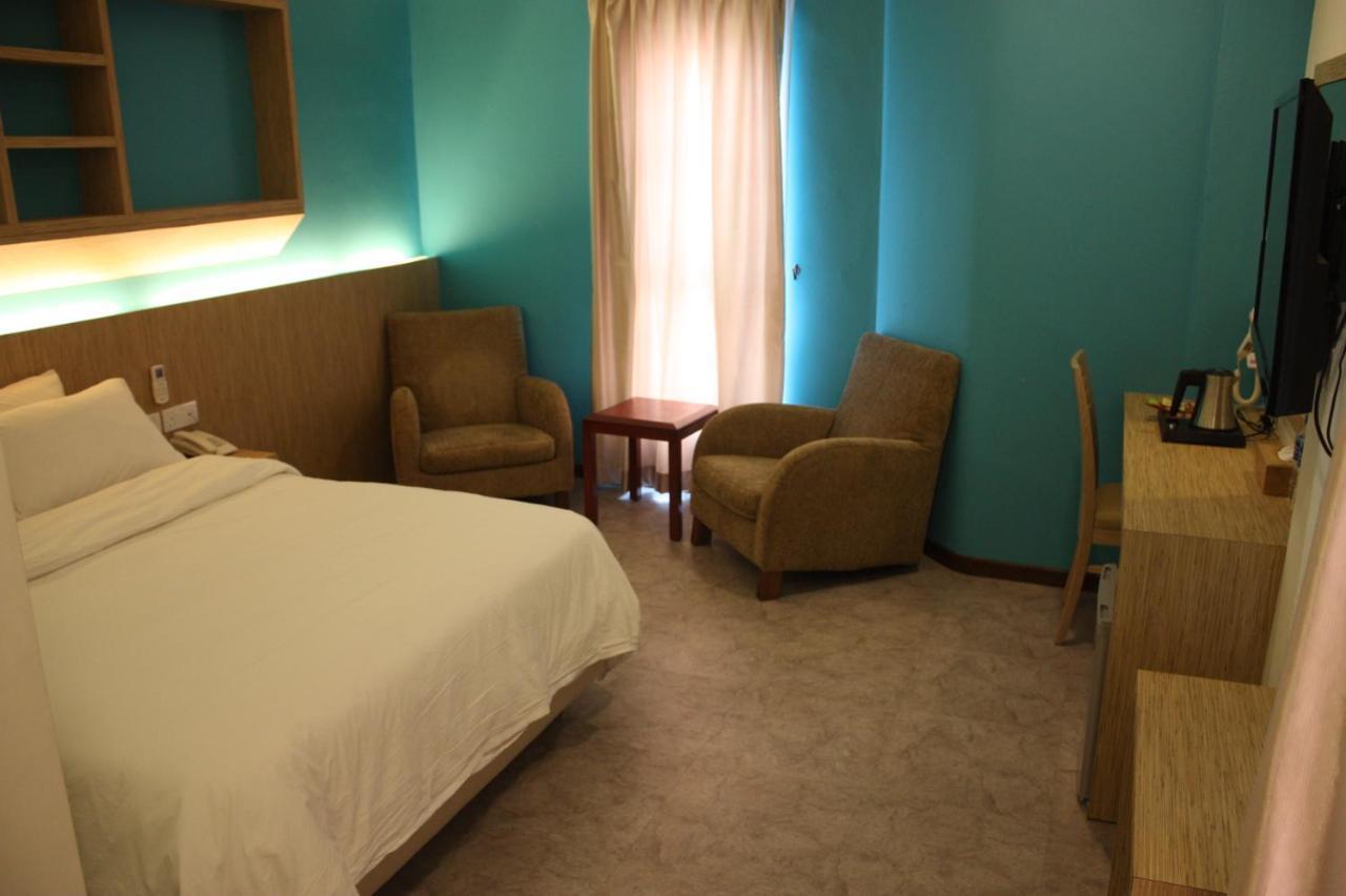 Rs Boutique Hotel Kluang Esterno foto
