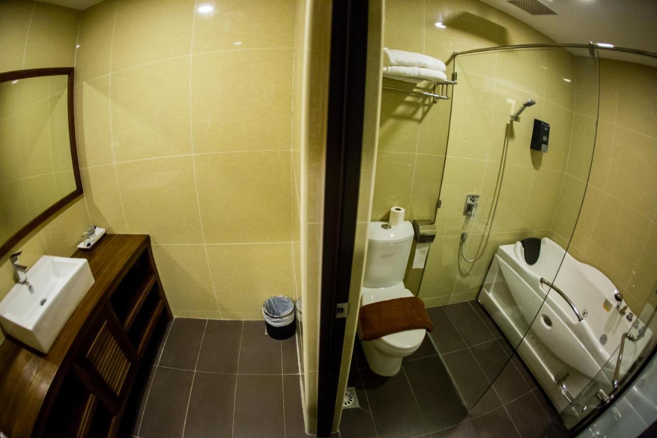 Rs Boutique Hotel Kluang Esterno foto
