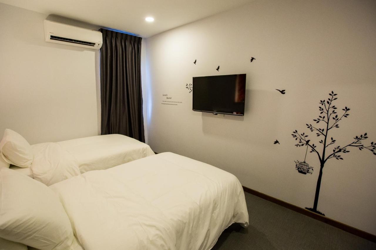 Rs Boutique Hotel Kluang Esterno foto
