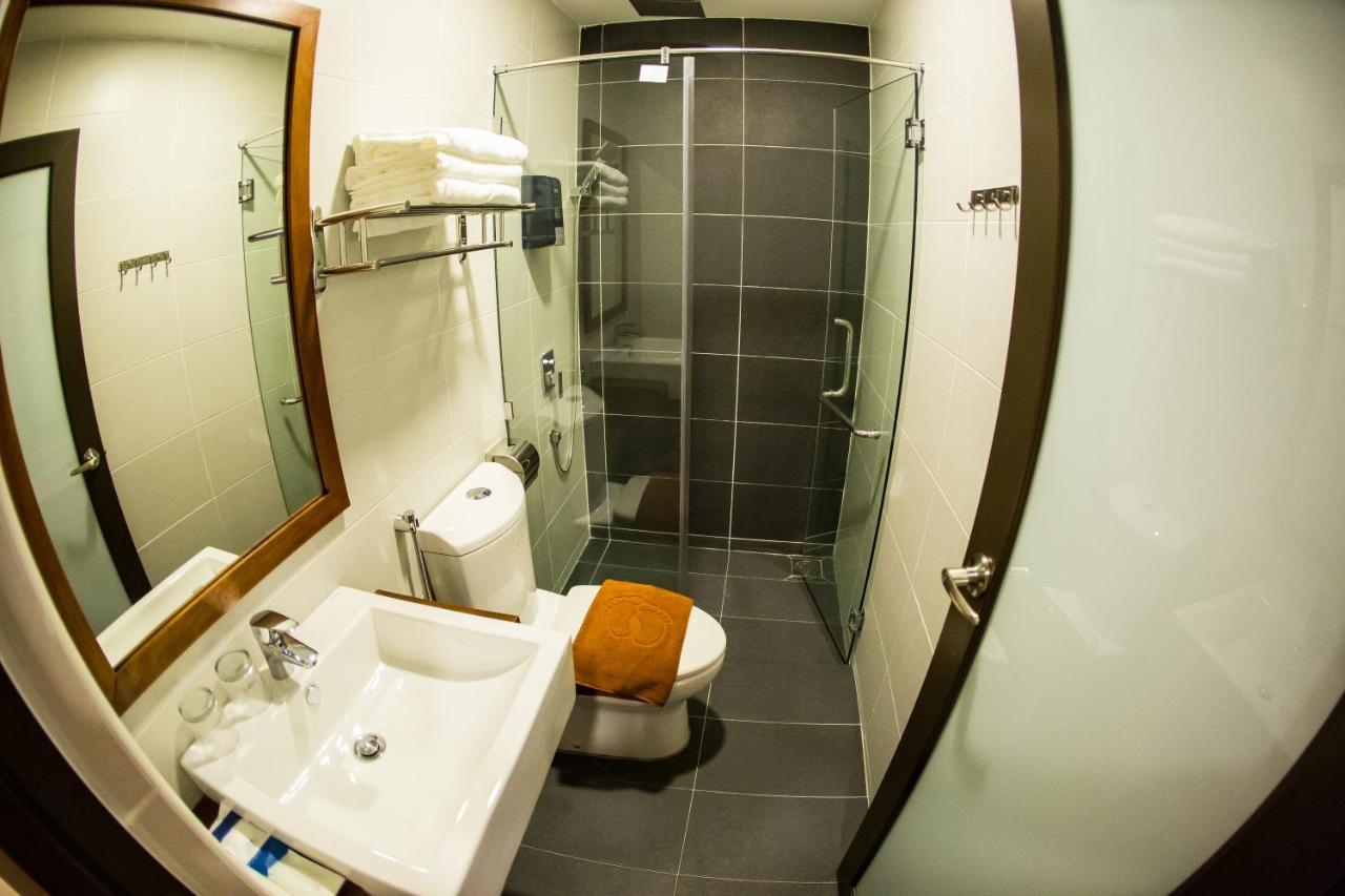 Rs Boutique Hotel Kluang Esterno foto