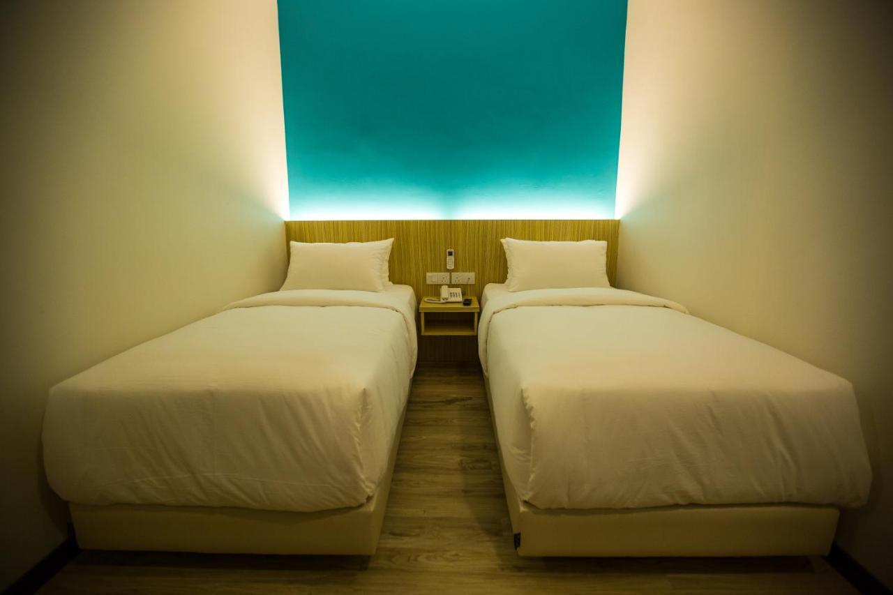 Rs Boutique Hotel Kluang Esterno foto