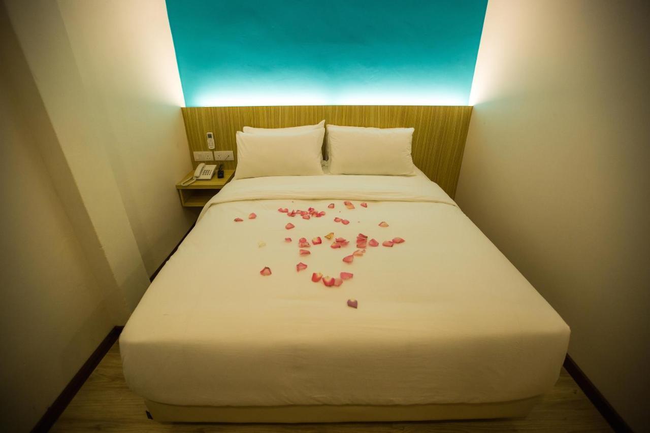 Rs Boutique Hotel Kluang Esterno foto