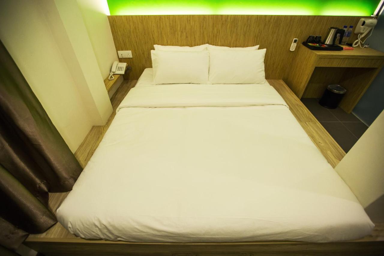 Rs Boutique Hotel Kluang Esterno foto